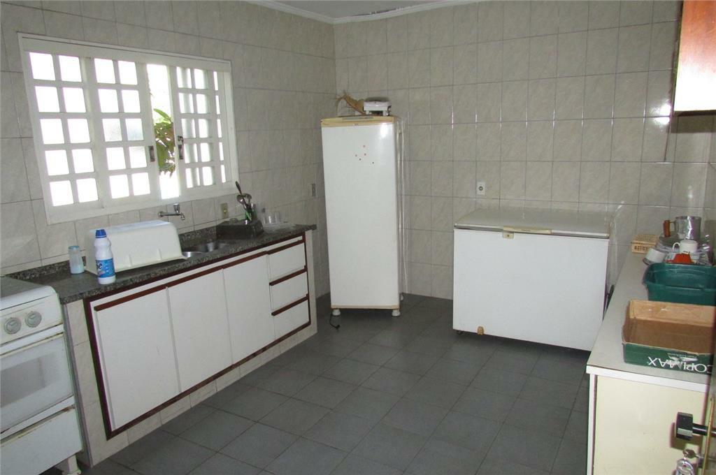 Chácara à venda com 3 quartos, 368m² - Foto 24