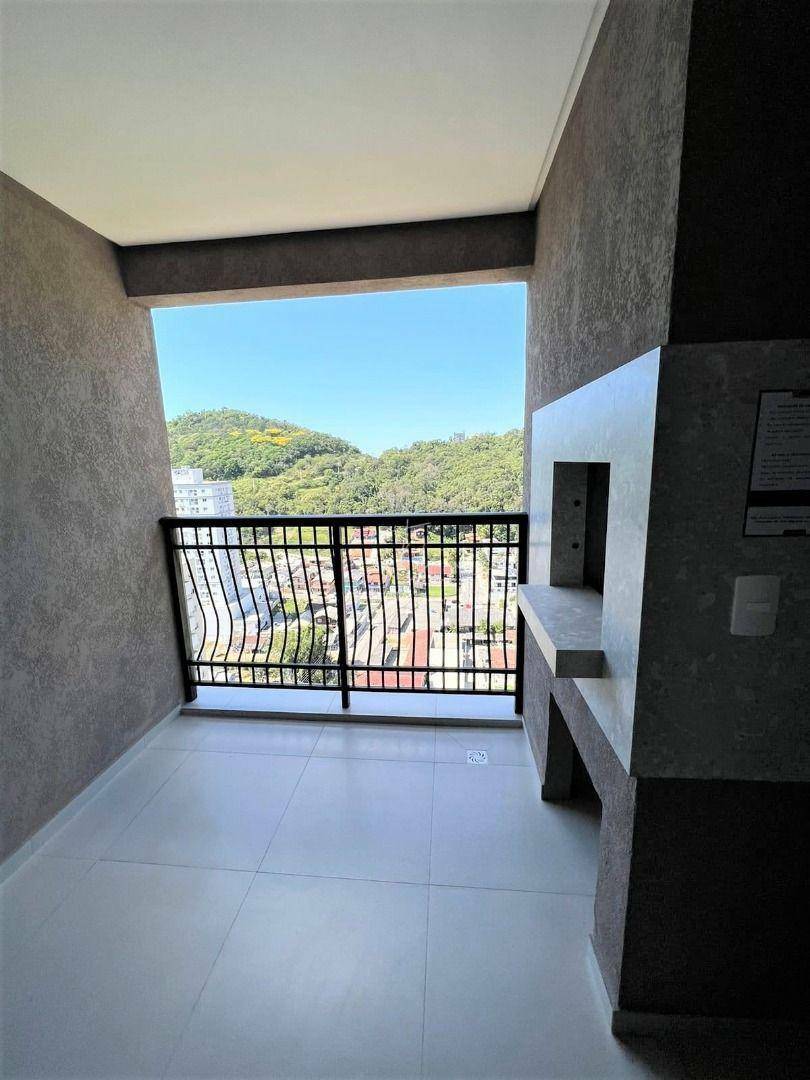 Apartamento à venda com 2 quartos, 70m² - Foto 5