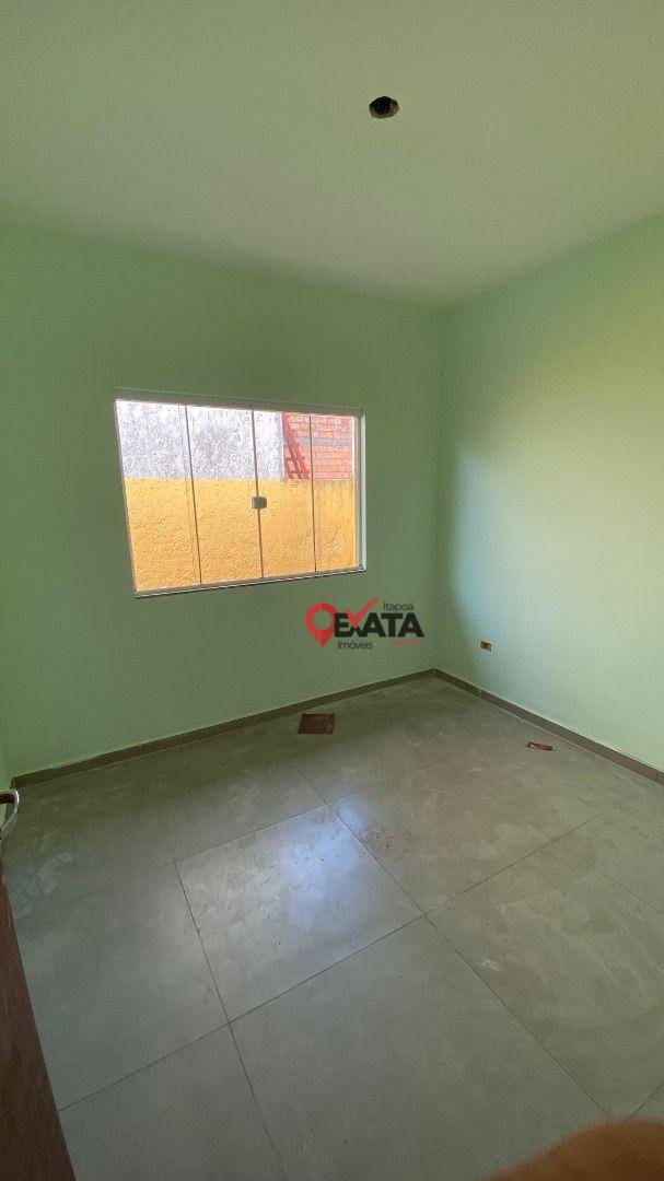 Casa à venda com 3 quartos, 82m² - Foto 4