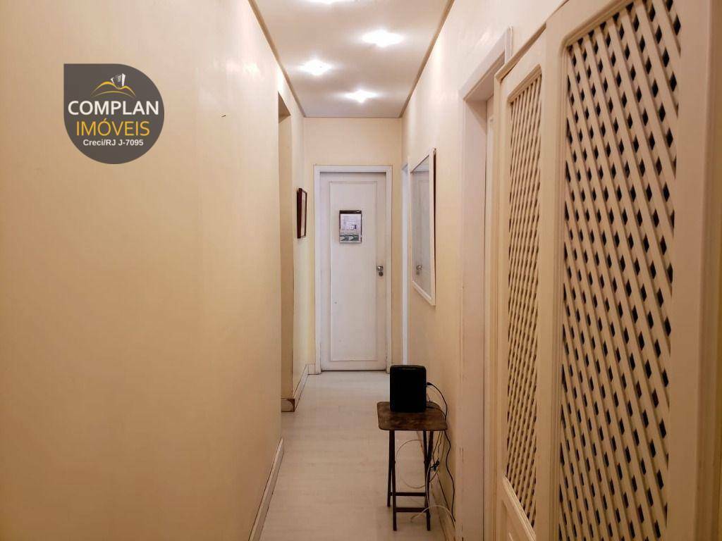 Apartamento à venda com 3 quartos, 200m² - Foto 29