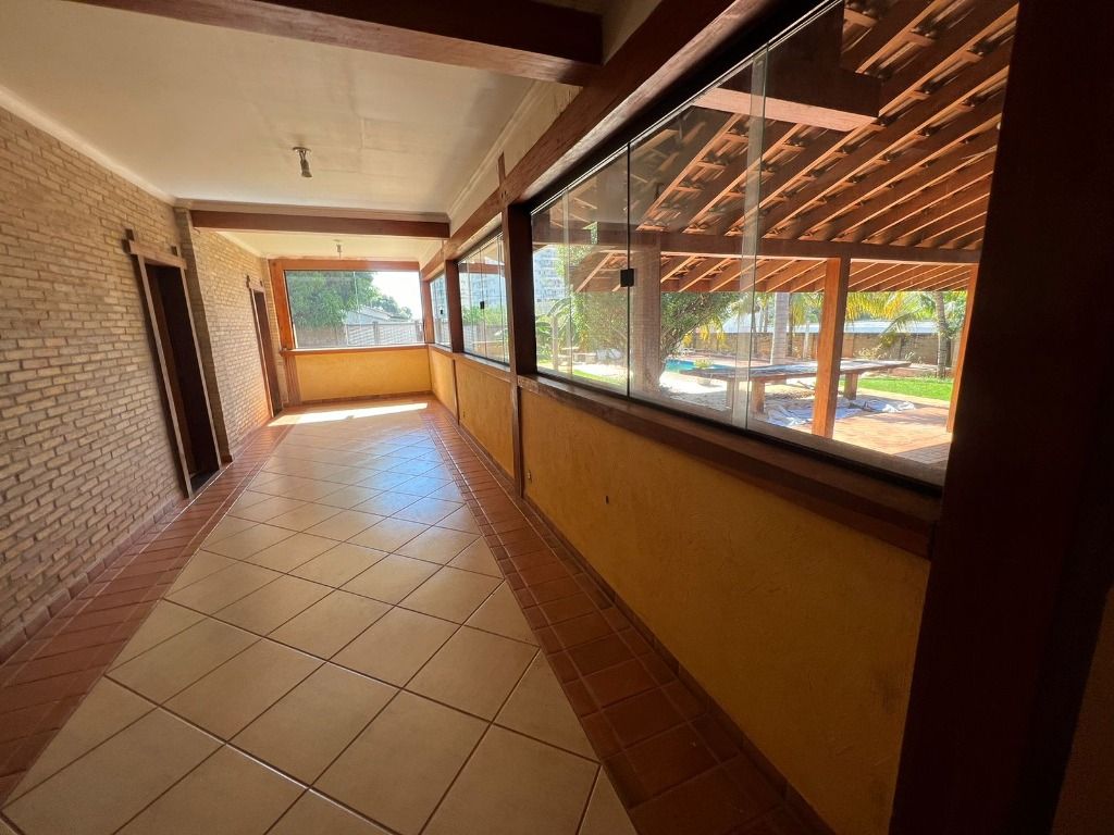 Casa à venda com 4 quartos, 500m² - Foto 8