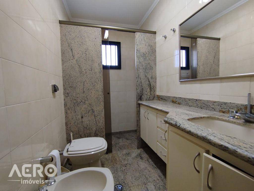 Apartamento para alugar com 3 quartos, 280m² - Foto 35