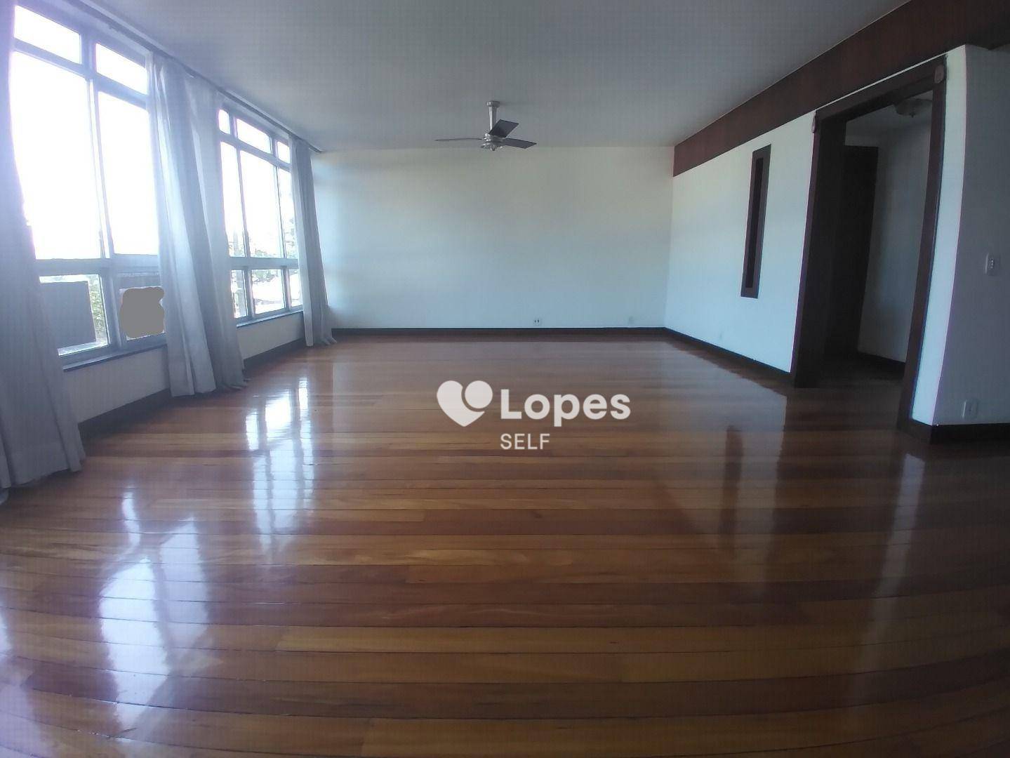 Apartamento à venda com 4 quartos, 250m² - Foto 5