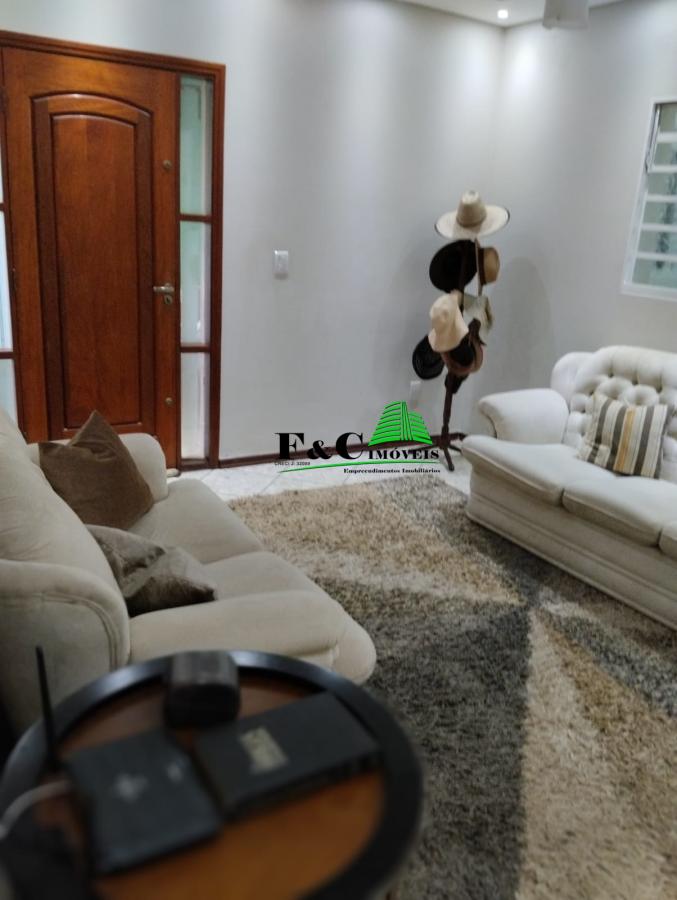 Casa à venda com 3 quartos, 220m² - Foto 5