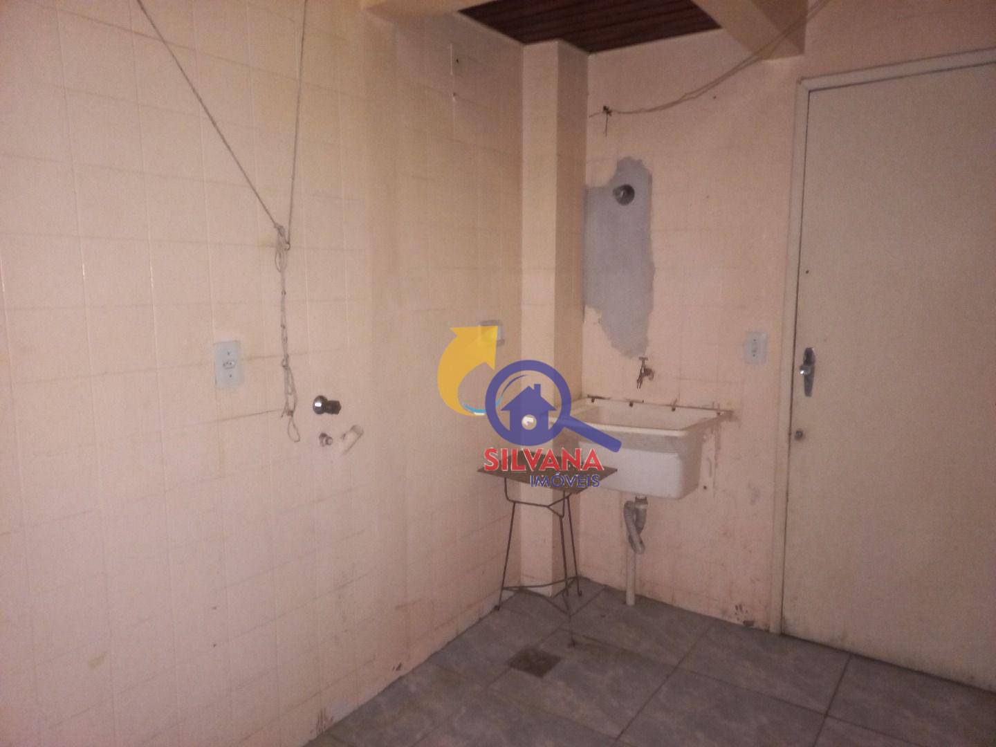 Apartamento para alugar com 3 quartos, 110m² - Foto 11