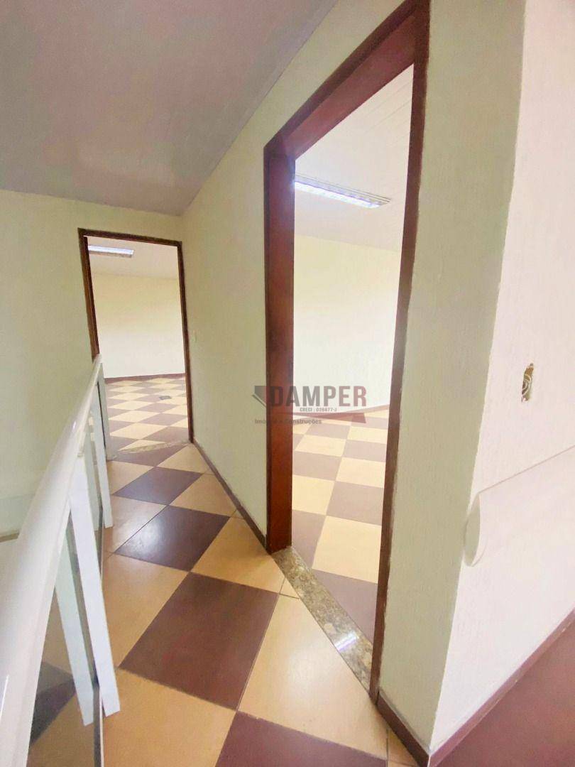 Depósito-Galpão-Armazém à venda, 715m² - Foto 9