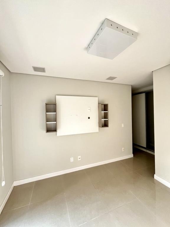 Apartamento à venda com 3 quartos, 108m² - Foto 5