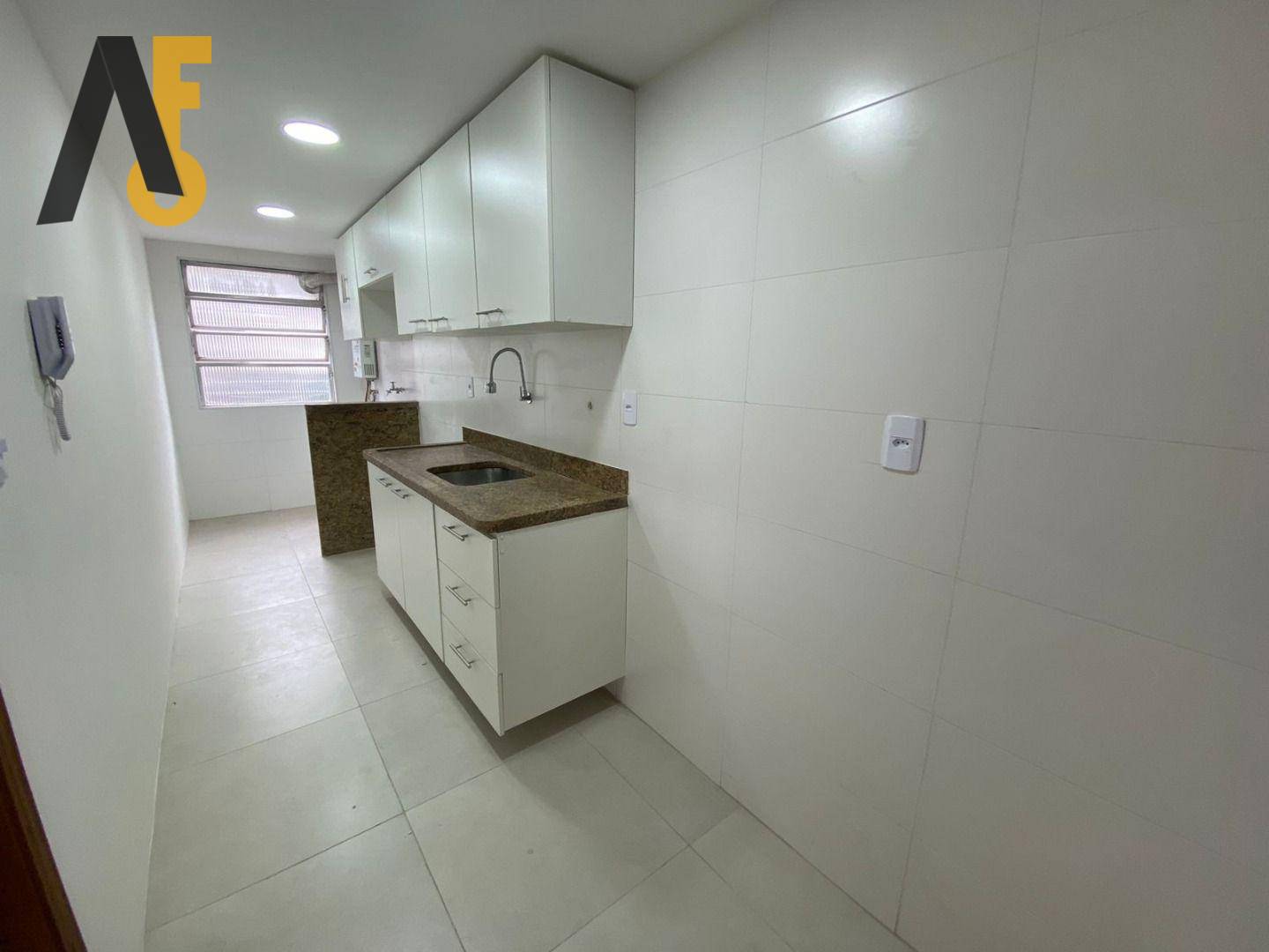 Apartamento à venda com 2 quartos, 58m² - Foto 7