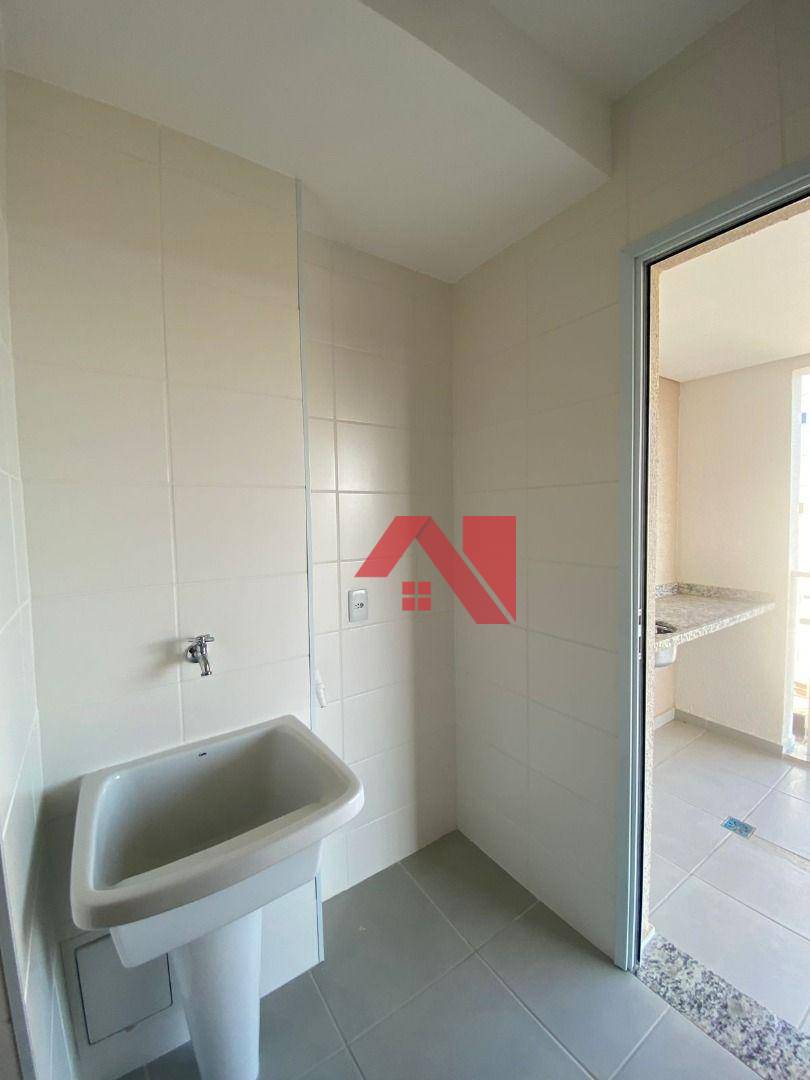 Apartamento à venda com 3 quartos, 75m² - Foto 4