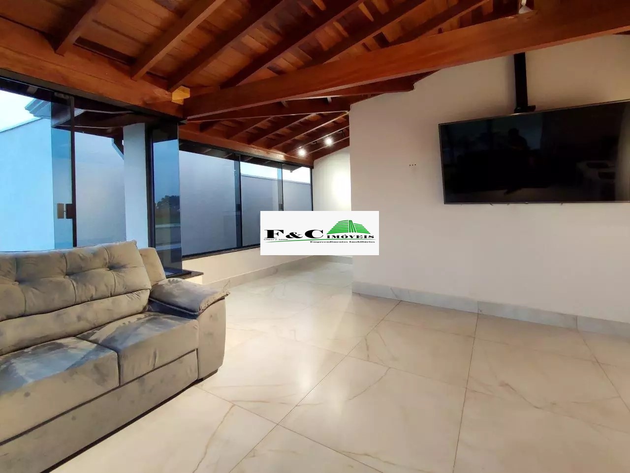 Casa de Condomínio para alugar com 4 quartos, 300m² - Foto 48