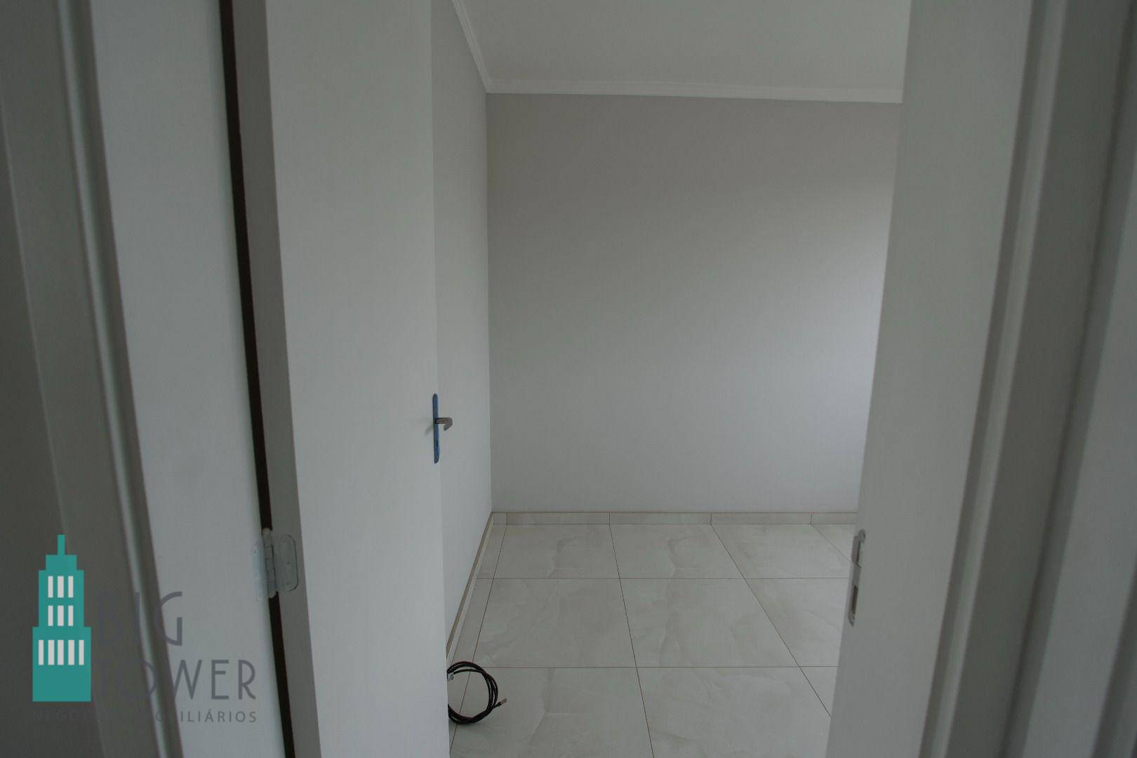 Apartamento para alugar com 2 quartos, 40m² - Foto 12