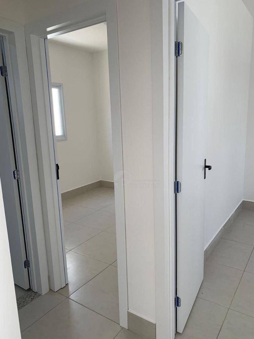 Casa à venda com 2 quartos, 60m² - Foto 5