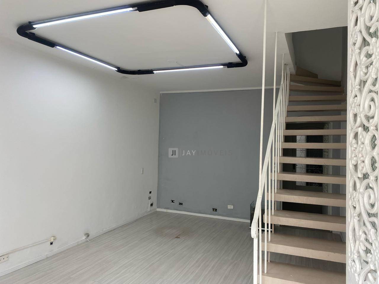 Sobrado para alugar com 2 quartos, 85m² - Foto 2