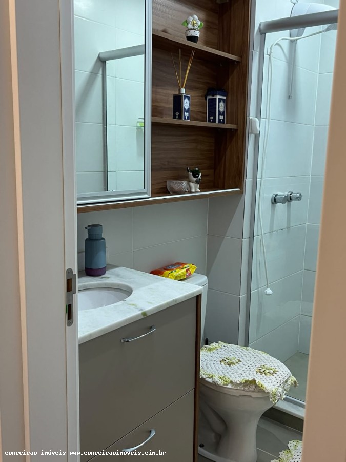 Apartamento à venda com 2 quartos, 64m² - Foto 21