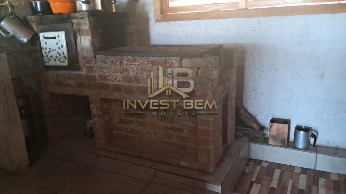 Sítio à venda com 6 quartos, 2m² - Foto 23