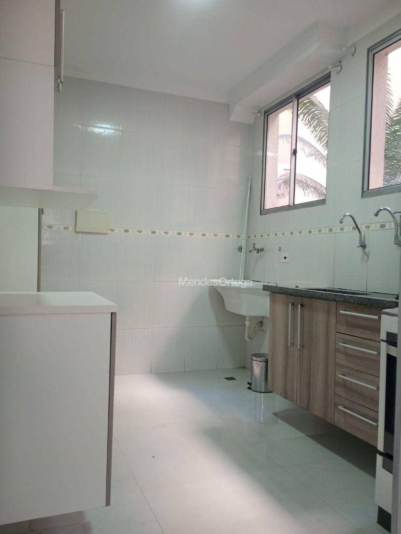 Apartamento para alugar com 2 quartos, 49m² - Foto 6
