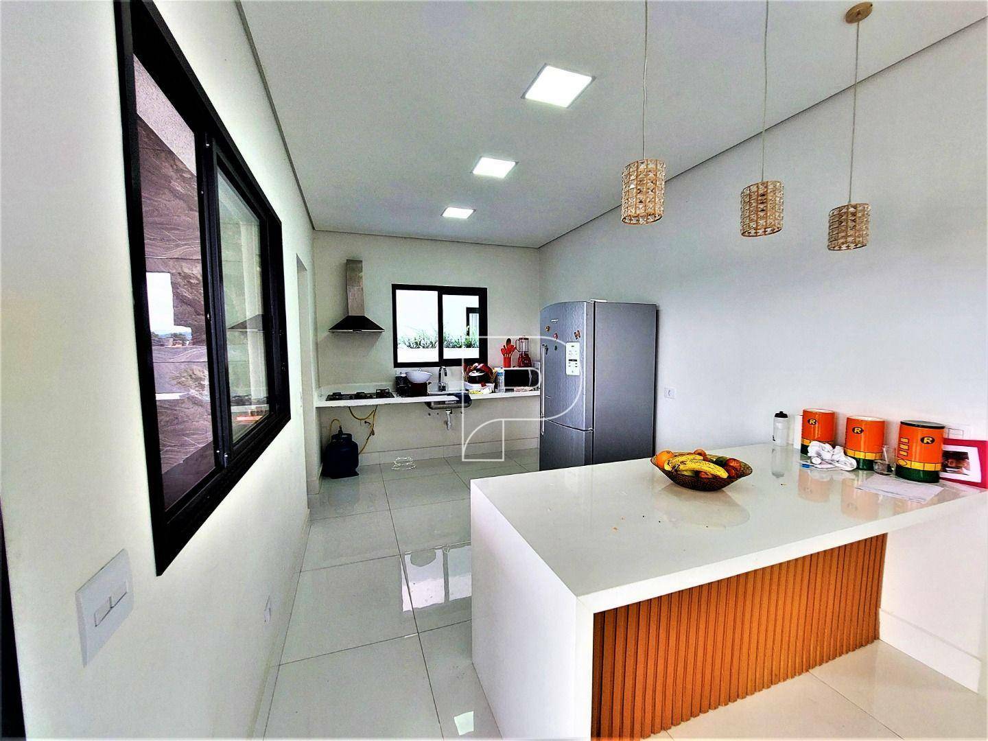 Casa de Condomínio à venda com 3 quartos, 300m² - Foto 11