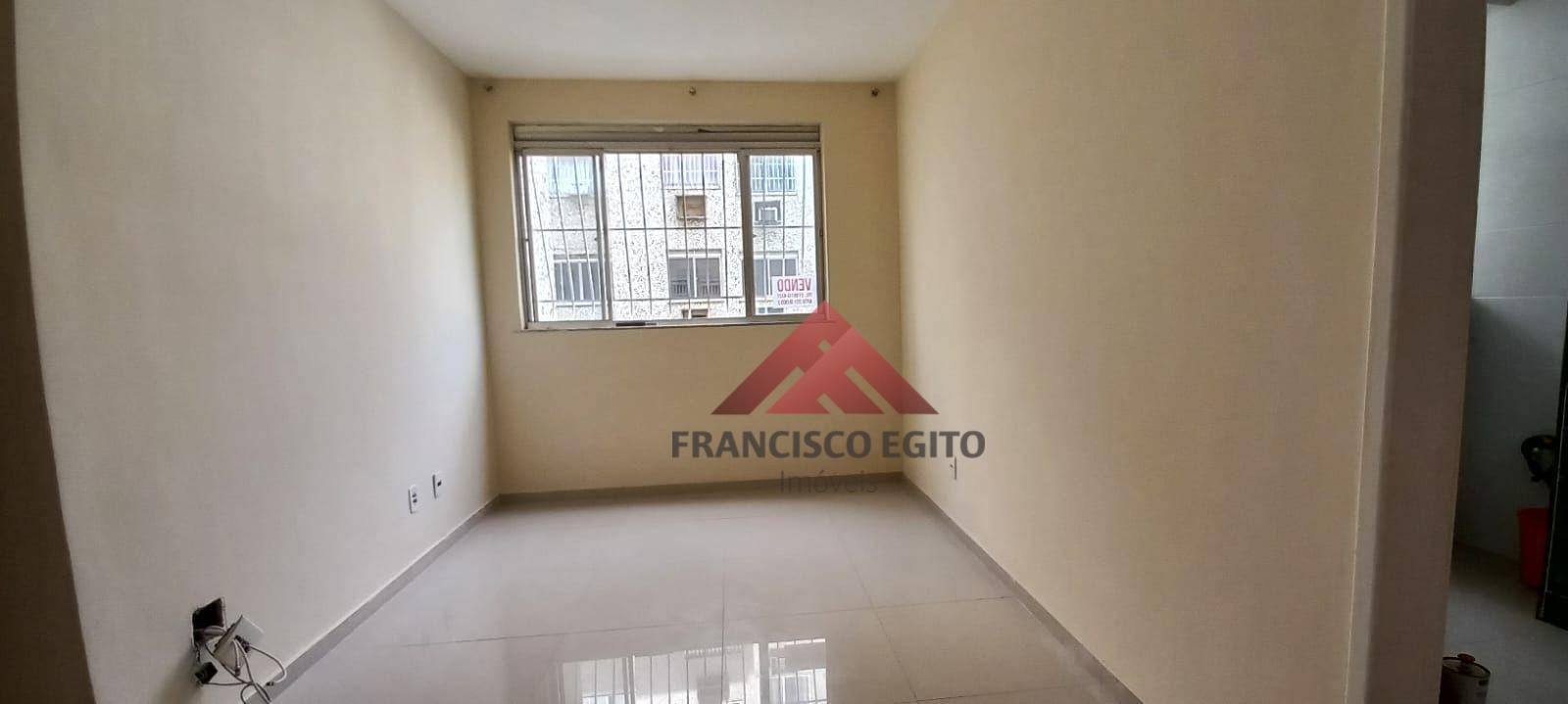 Apartamento à venda com 2 quartos, 84m² - Foto 1