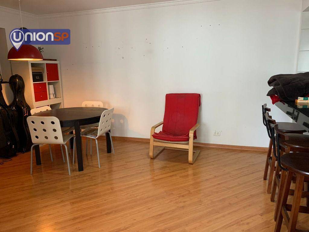 Apartamento à venda com 3 quartos, 119m² - Foto 2