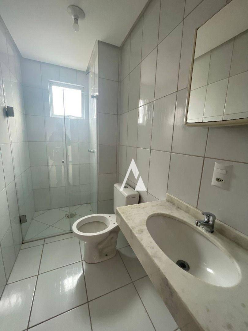 Apartamento à venda com 3 quartos, 93m² - Foto 2