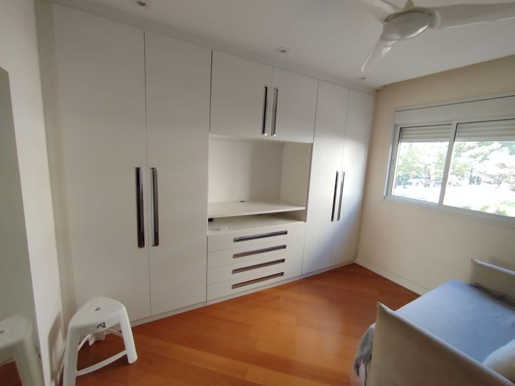 Apartamento à venda com 3 quartos, 155m² - Foto 7