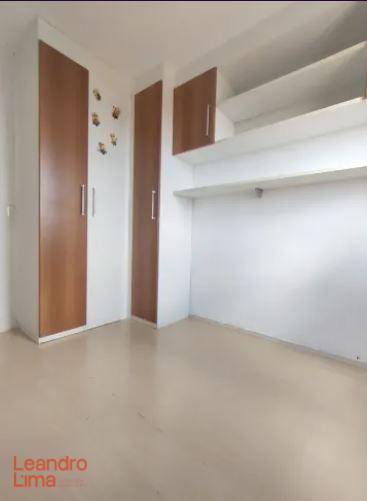 Apartamento à venda com 2 quartos, 52m² - Foto 11