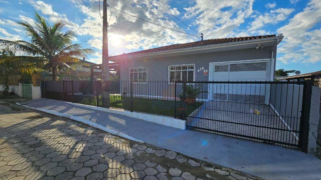 Casa, 3 quartos, 176 m² - Foto 2