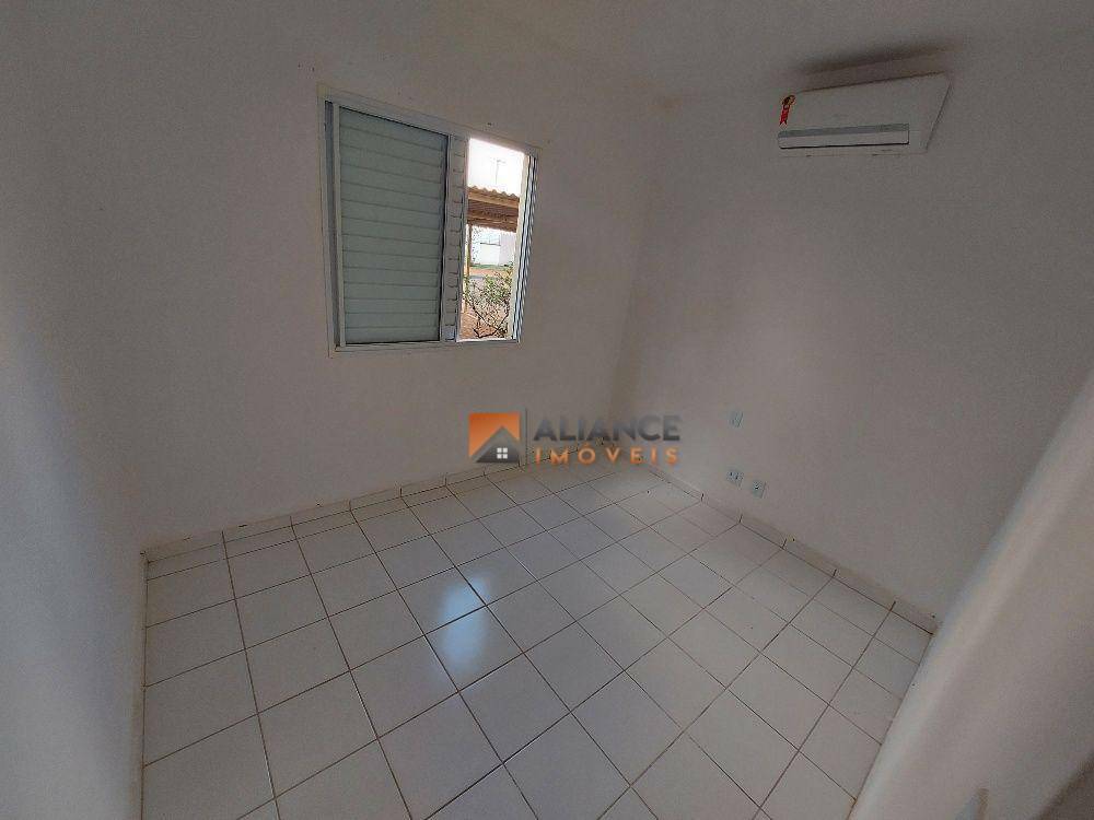 Apartamento para alugar com 2 quartos, 50m² - Foto 11