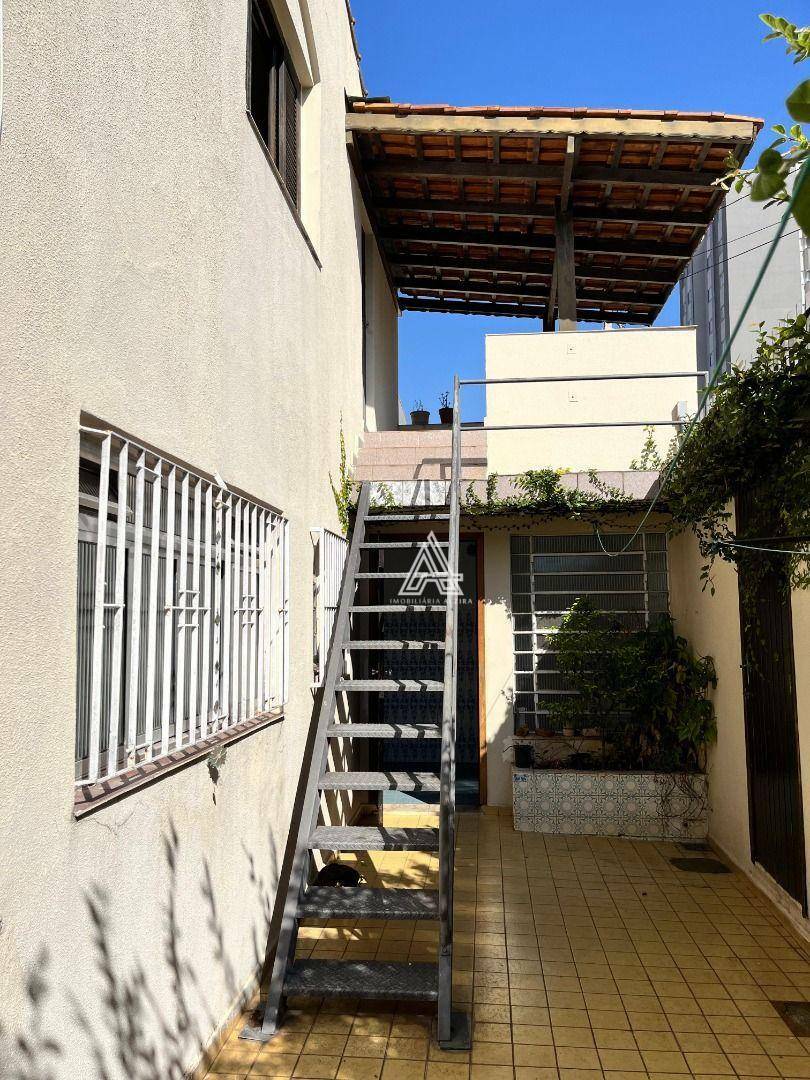 Sobrado à venda com 3 quartos, 200m² - Foto 43