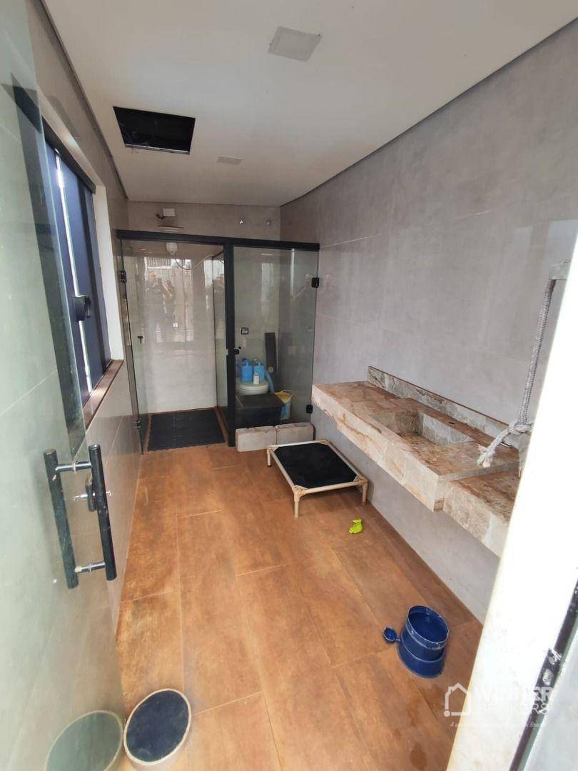 Chácara à venda com 4 quartos, 666m² - Foto 15