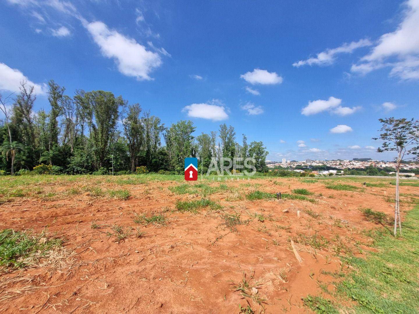 Loteamento e Condomínio, 300 m² - Foto 1