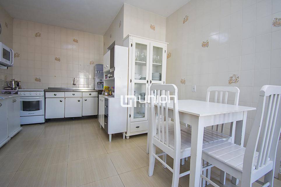 Casa à venda com 3 quartos, 250M2 - Foto 9