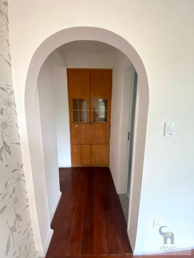 Apartamento à venda com 2 quartos, 75m² - Foto 7