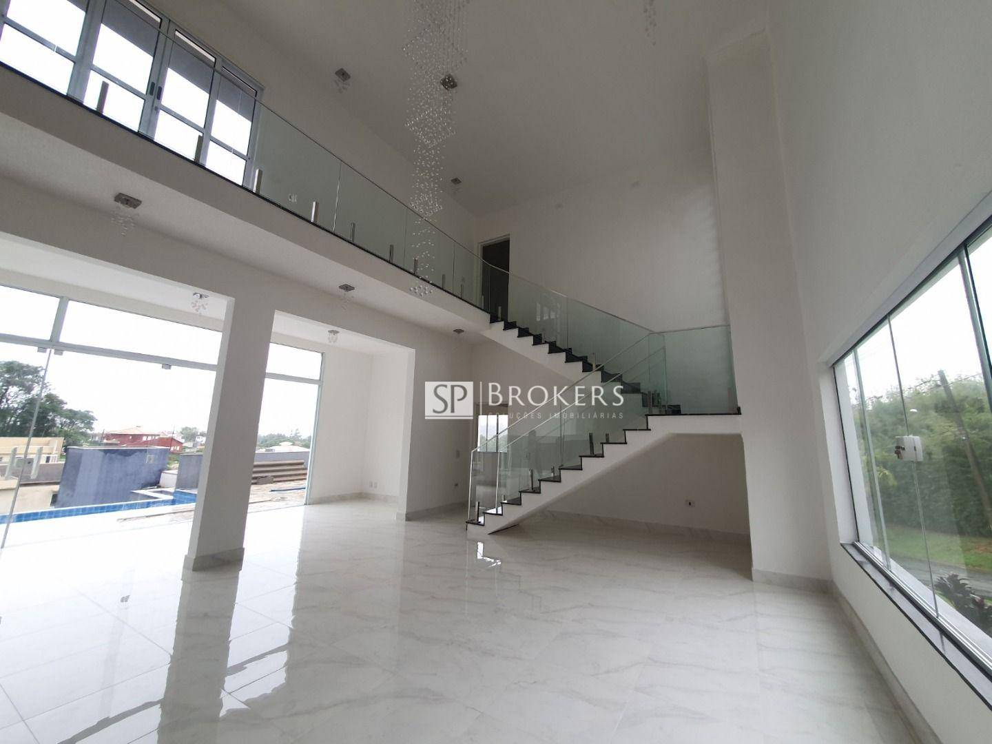 Casa de Condomínio à venda com 4 quartos, 351m² - Foto 1