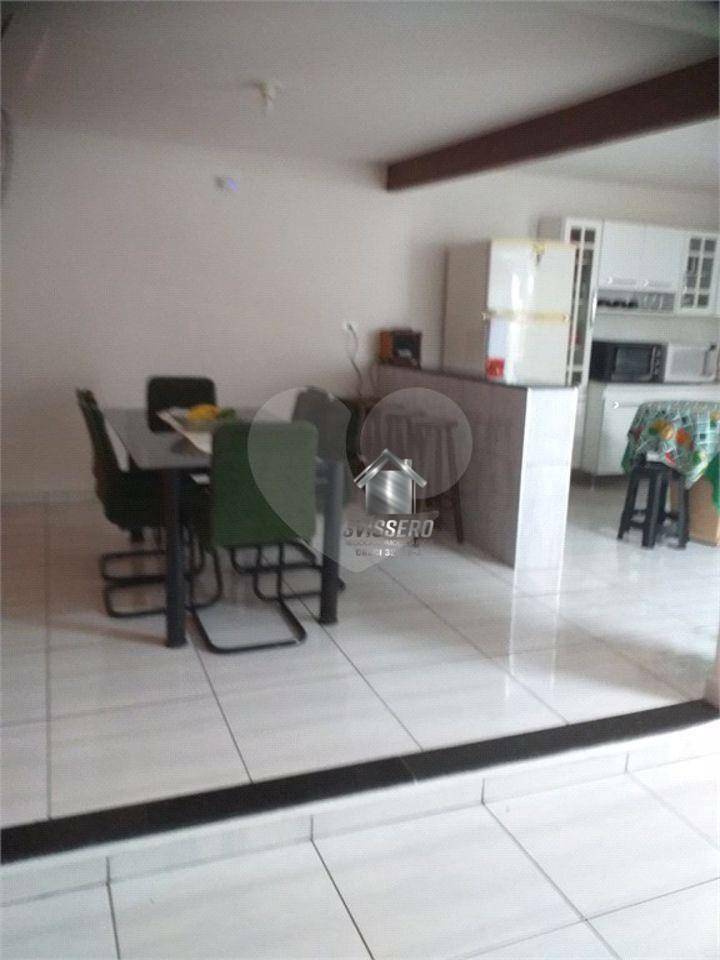 Casa, 3 quartos, 200 m² - Foto 4