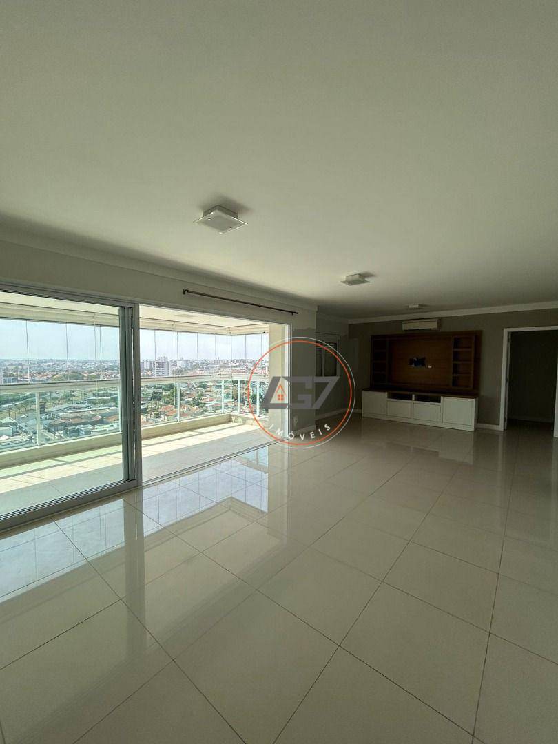 Apartamento, 3 quartos, 140 m² - Foto 2