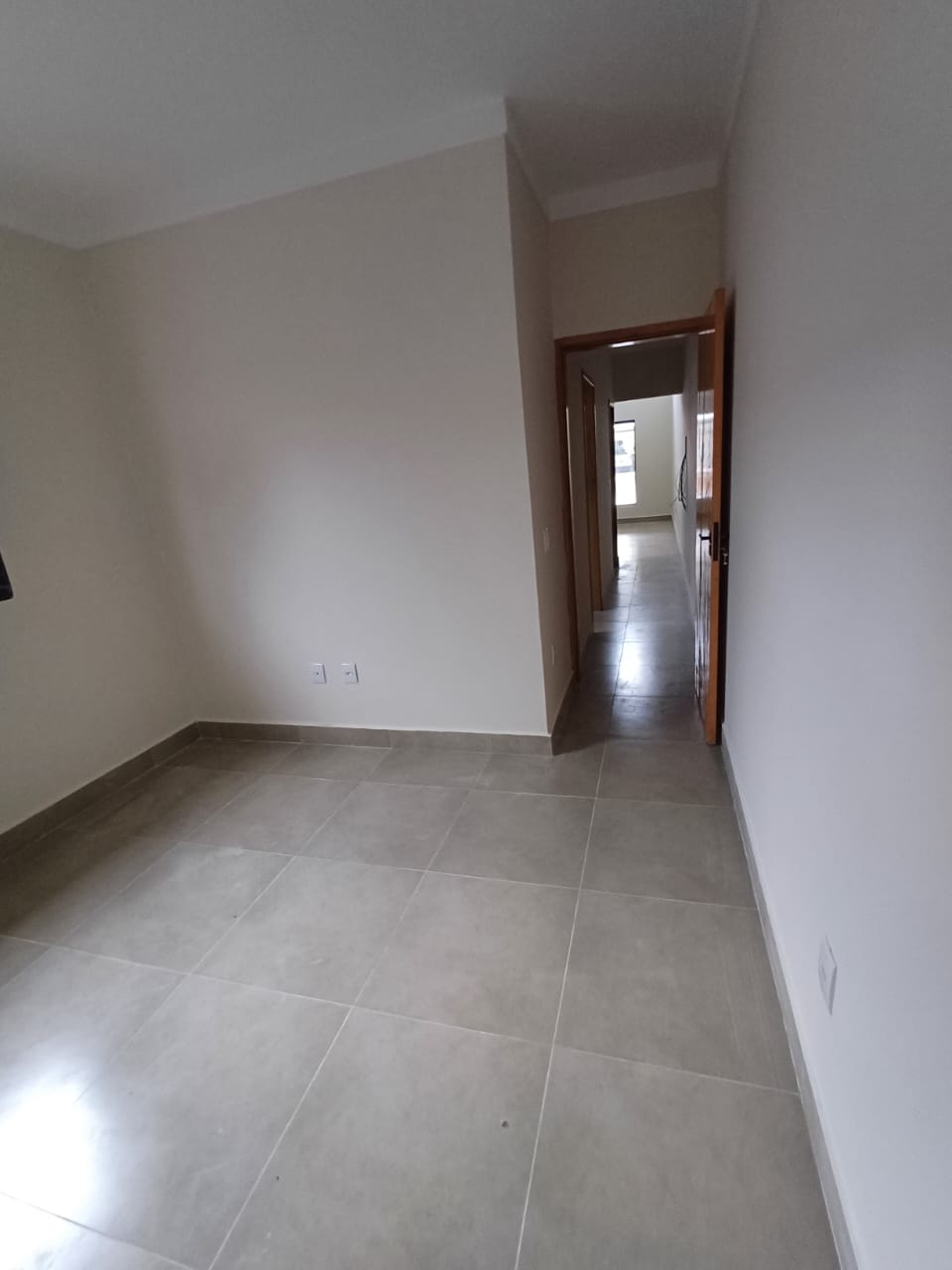 Casa à venda com 2 quartos, 90m² - Foto 2