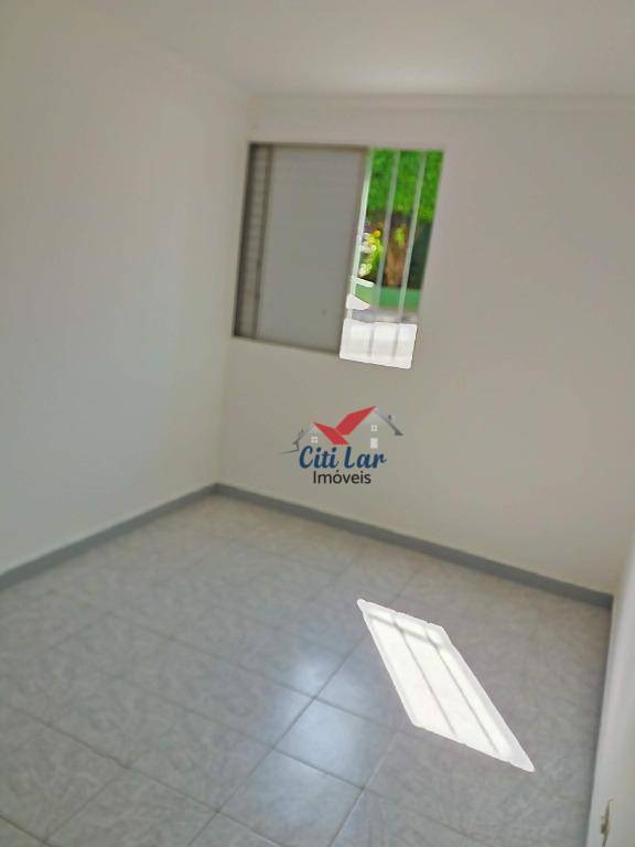 Apartamento à venda com 2 quartos, 60m² - Foto 15