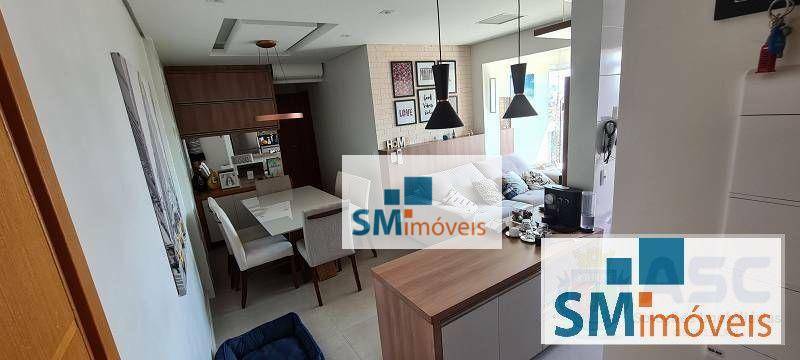 Apartamento à venda com 2 quartos, 64m² - Foto 2