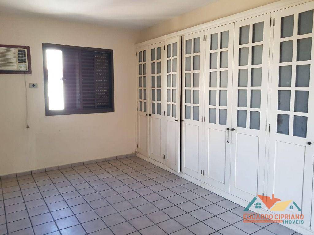 Apartamento à venda com 3 quartos, 120m² - Foto 1