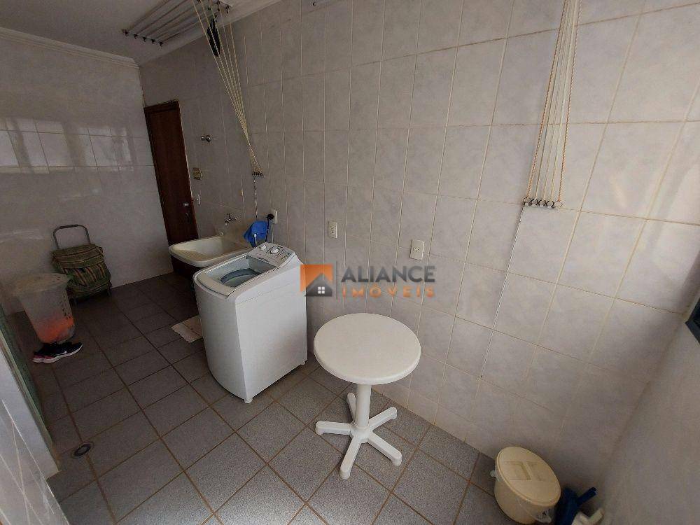 Apartamento à venda com 3 quartos, 151m² - Foto 23