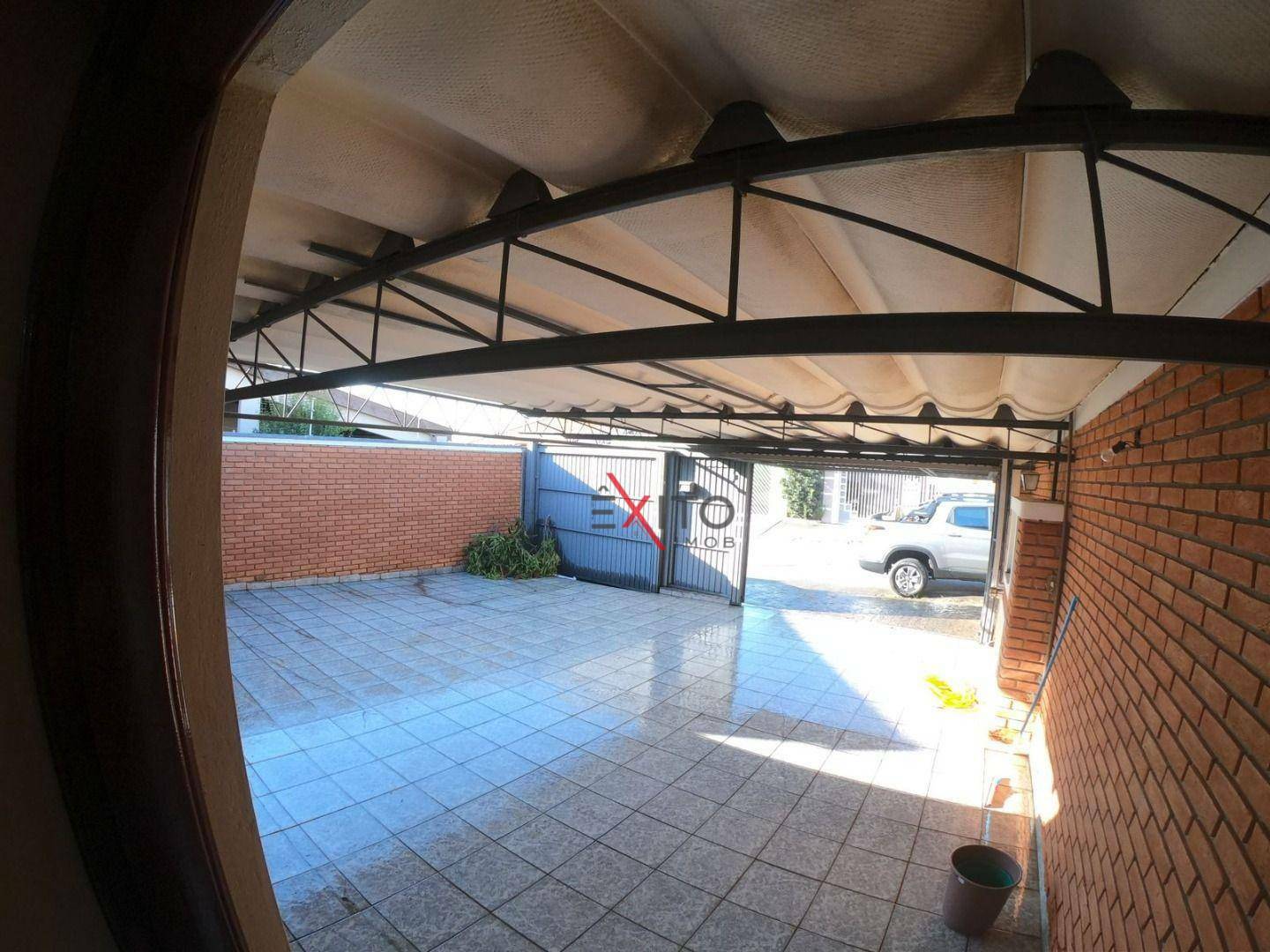 Casa à venda com 2 quartos, 170m² - Foto 4