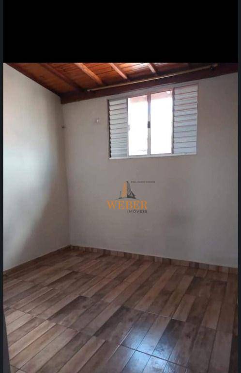 Sobrado à venda com 2 quartos, 220m² - Foto 6