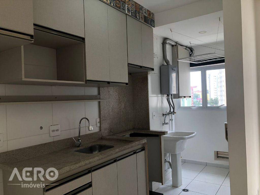 Apartamento à venda com 2 quartos, 62m² - Foto 6