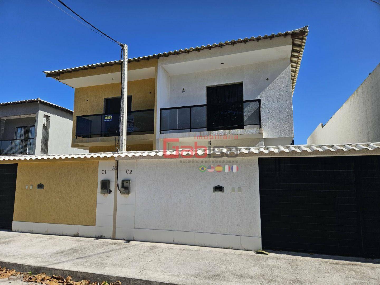 Casa à venda com 4 quartos, 135m² - Foto 1