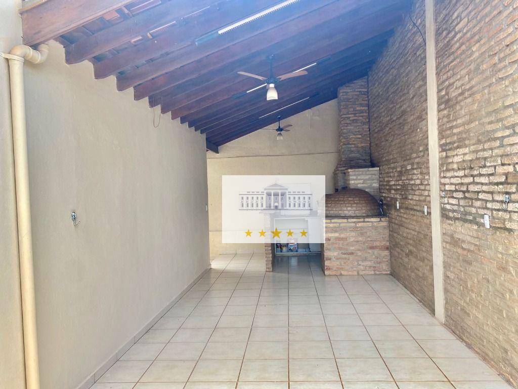 Casa à venda com 3 quartos, 165m² - Foto 14