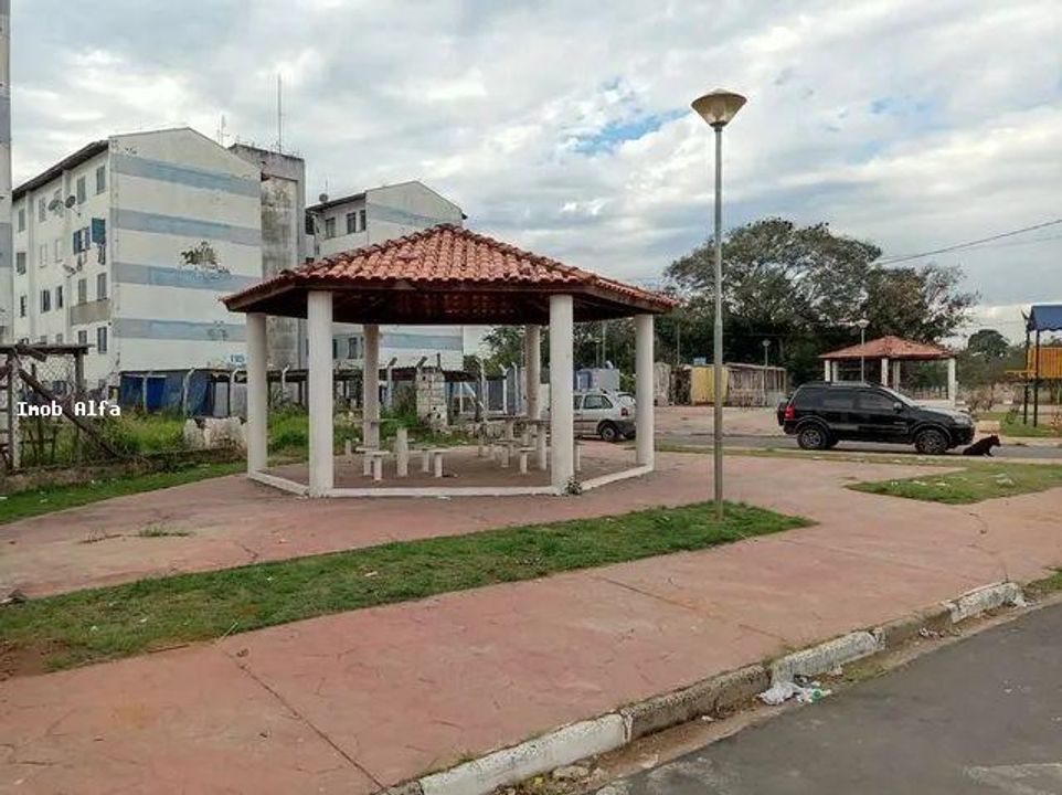 Apartamento à venda com 2 quartos, 45m² - Foto 2