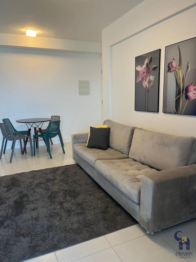 Apartamento à venda com 2 quartos, 85m² - Foto 9