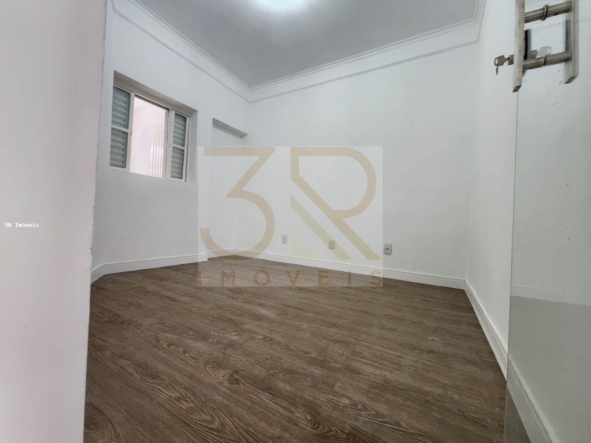 Casa à venda com 1 quarto, 85m² - Foto 2