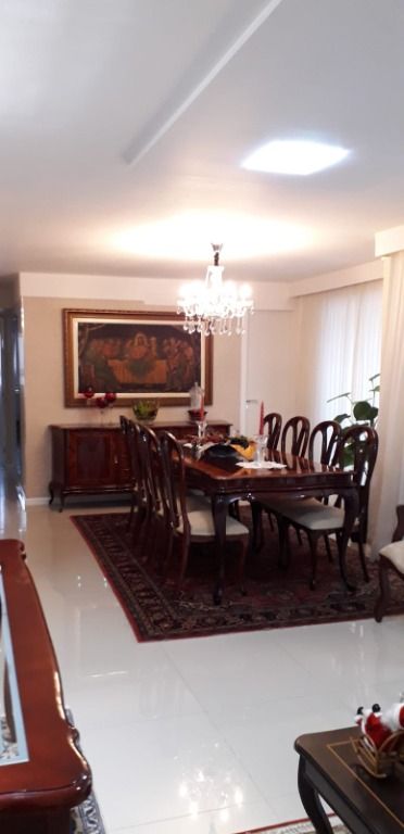 Apartamento à venda com 3 quartos, 111m² - Foto 18